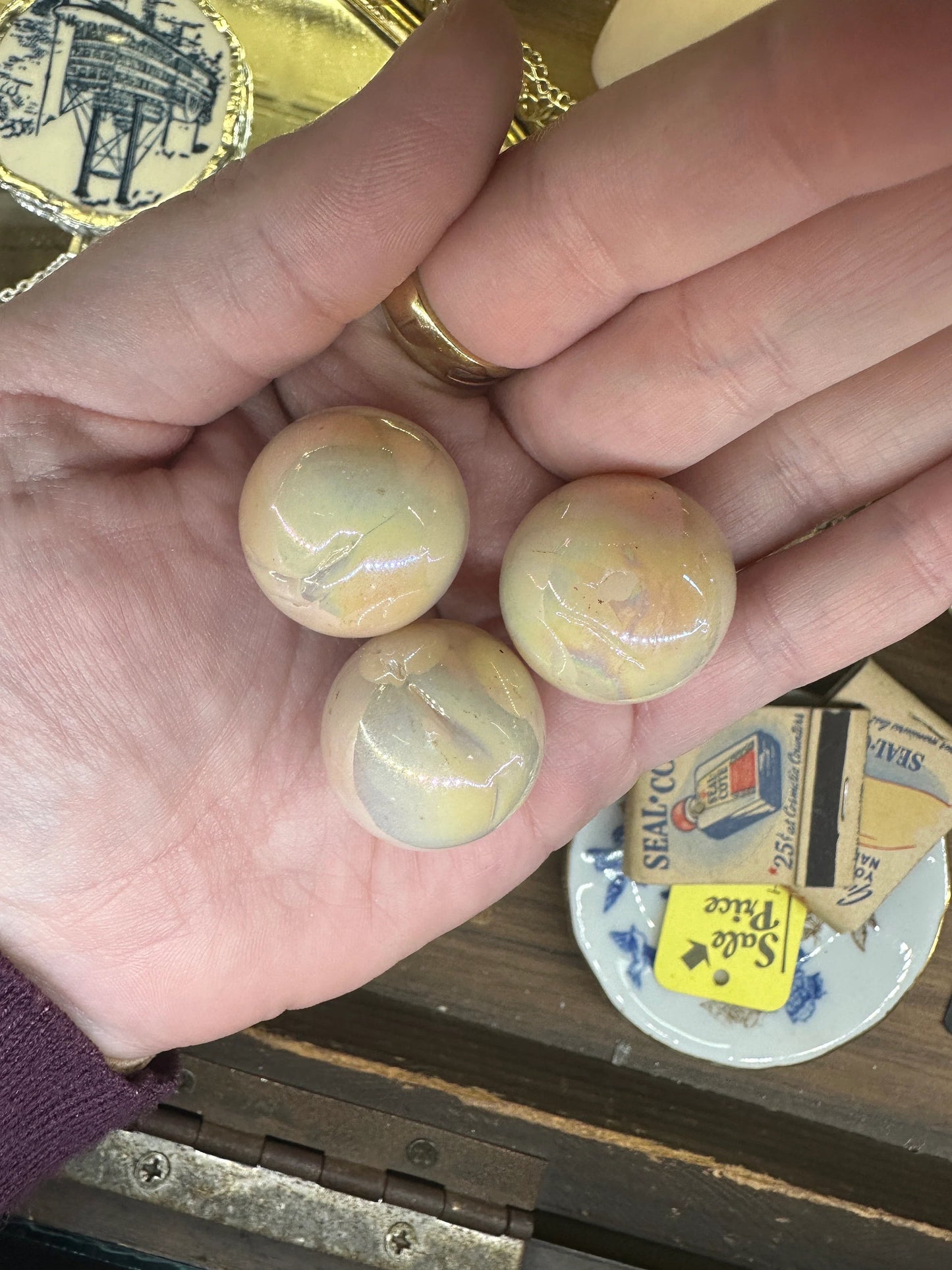 Uranium Glass 1" Marble - Pearlescent (1)