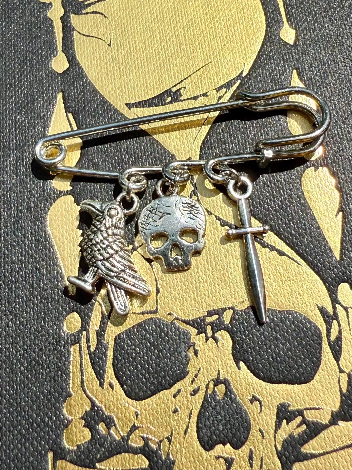 Edgar Allan Poe Safety Pin Brooch Bag Charm, Bookish Accessory