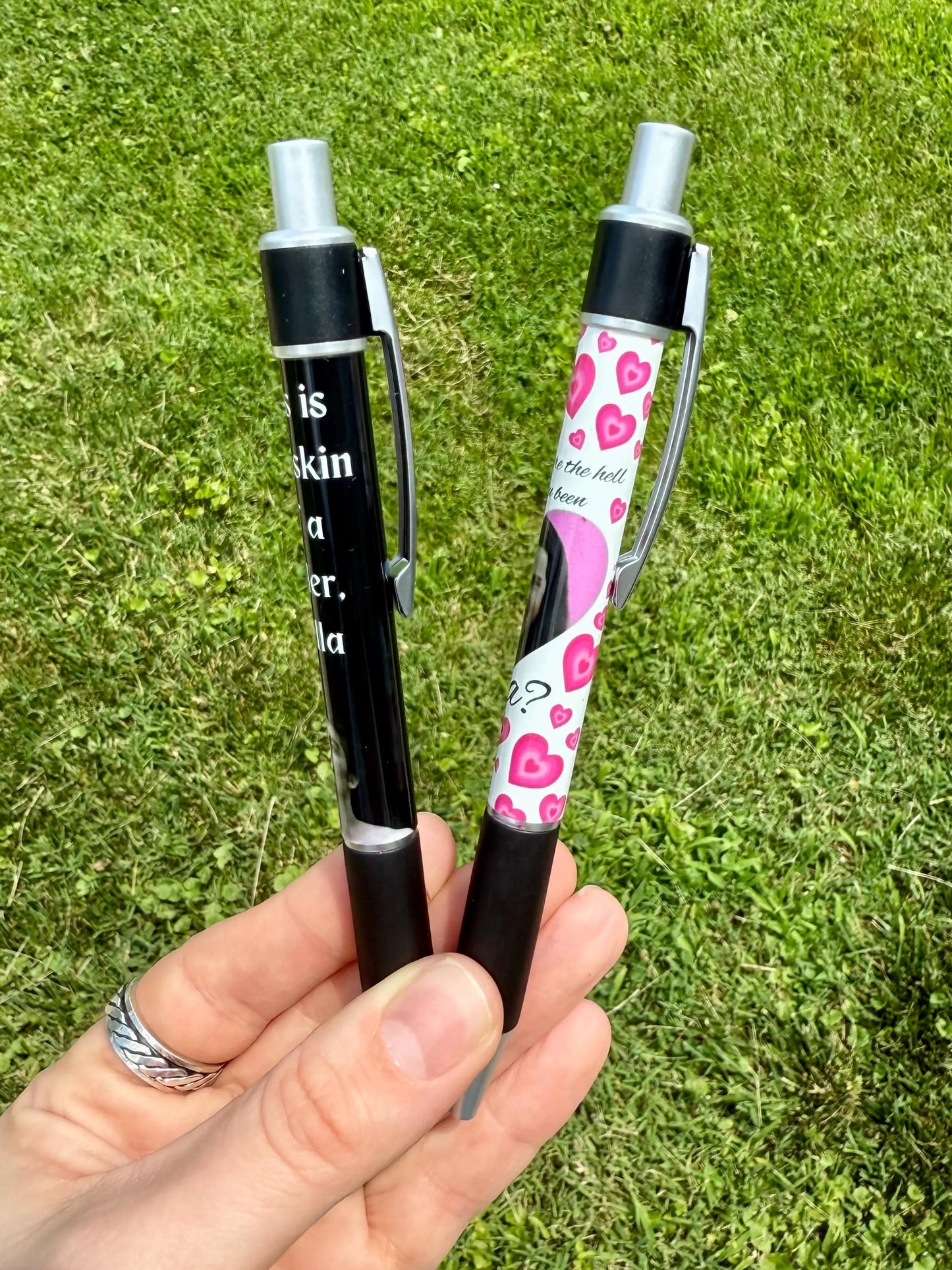 Twilight Inspired Pen - Team Edward or Team Jacob - This is the Skin of a Killer Bella - Bella Where Have You Been Loca