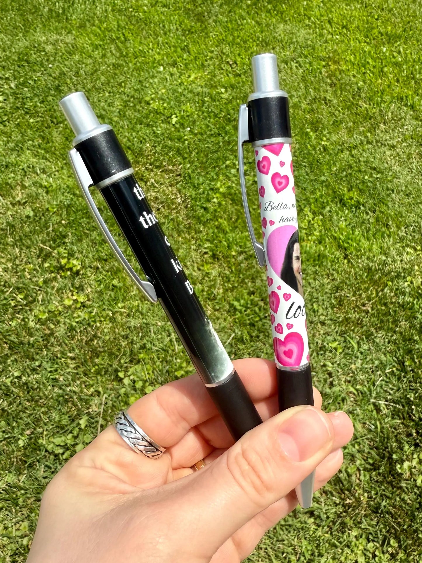 Twilight Inspired Pen - Team Edward or Team Jacob - This is the Skin of a Killer Bella - Bella Where Have You Been Loca